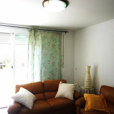 Olivos Residencial Lek Hébergement de vacances *
